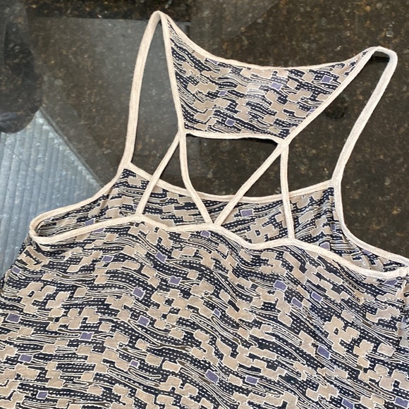 Lightweight Silk, Mod Print & Architectural Straps - Picture 8 of 8